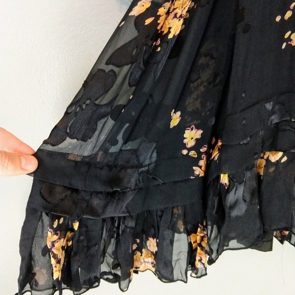 Witchy Core Dress lace up puff sleeve floral halloween - Picture 8 of 9